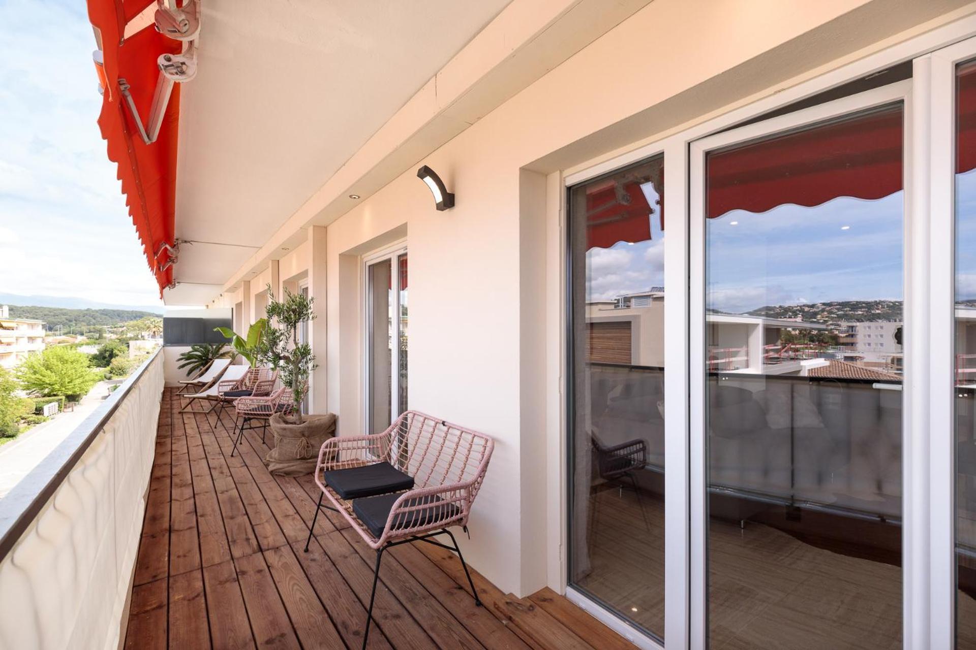 Spacieux Appartement De 114 M2 A 5 Min Des Plages - Proximite Tous Commerces Et Transports Antibes Ngoại thất bức ảnh