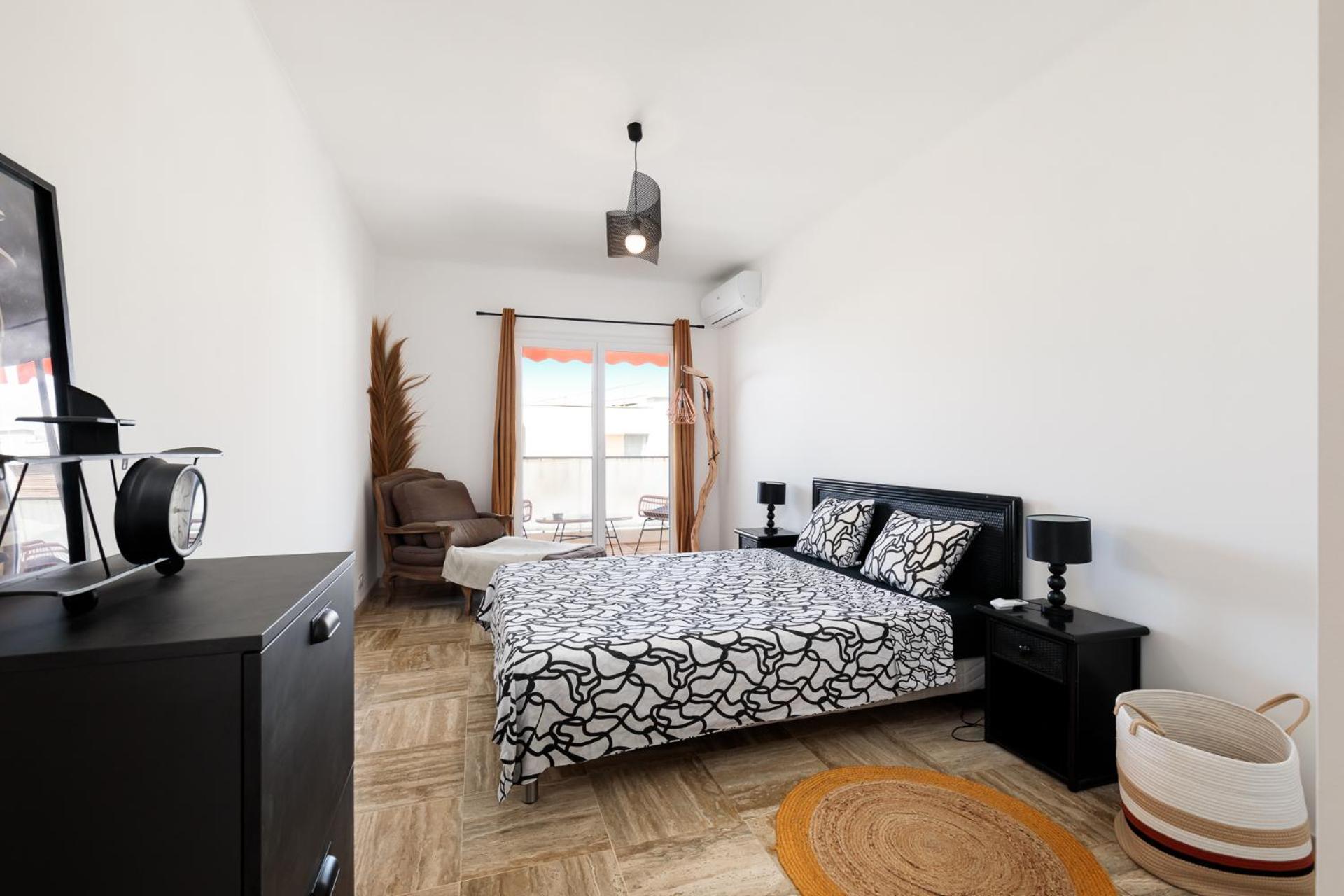 Spacieux Appartement De 114 M2 A 5 Min Des Plages - Proximite Tous Commerces Et Transports Antibes Ngoại thất bức ảnh
